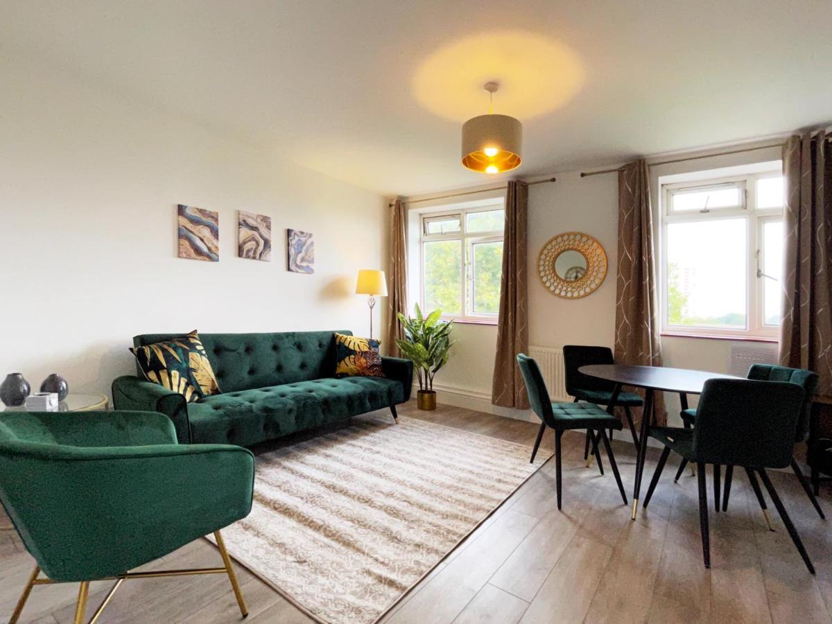 Sophie Place In Vauxhall - 3 Double Beds, 1 Sofa Bed, Spacious London Kültér fotó