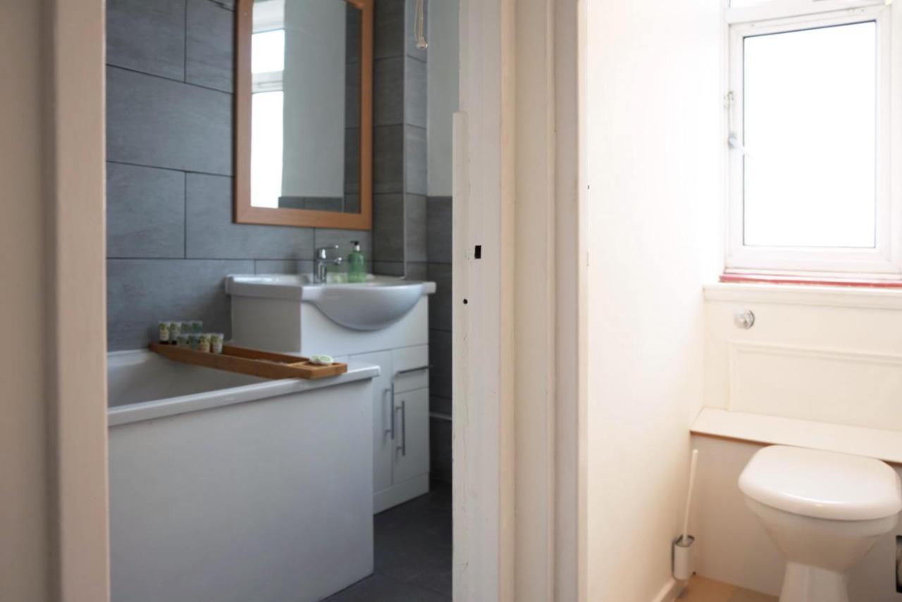 Sophie Place In Vauxhall - 3 Double Beds, 1 Sofa Bed, Spacious London Kültér fotó